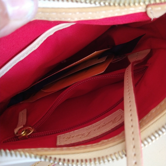 Dooney and Bourke crossbody - Picture 6 of 11